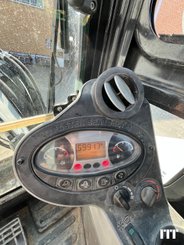 Excavadora Bobcat E50 - 4