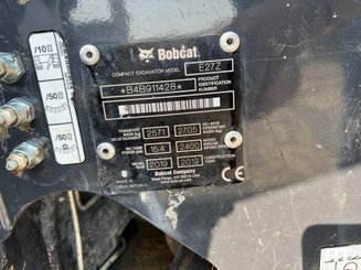 Excavadora Bobcat E27Z E2V - 8