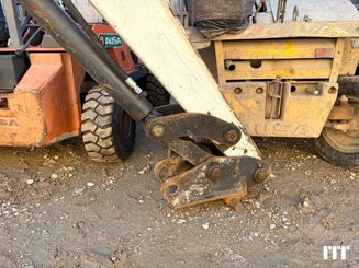 Excavadora Bobcat E50 - 2