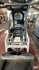 Minicargadora Bobcat S70 - 3