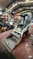 Minicargadora Bobcat S70 - 1