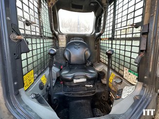 Minicargadora Bobcat S550 - 3